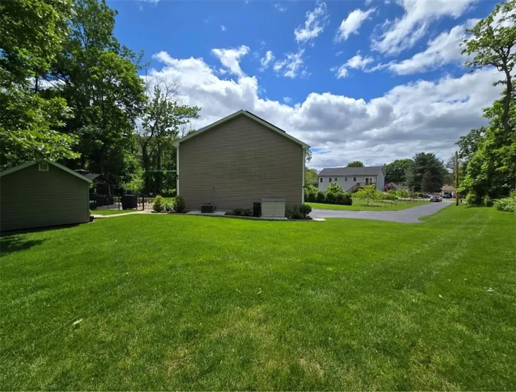 163 Morgan Avenue Johnston RI 02919
