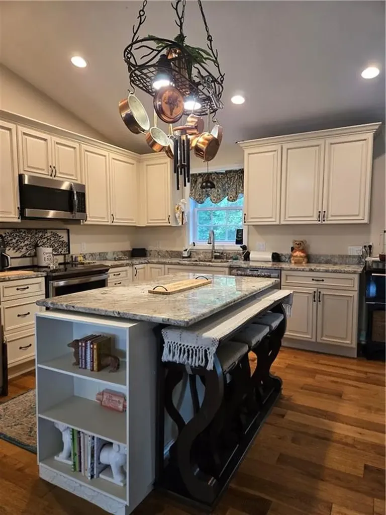 163 Morgan Avenue Johnston RI 02919