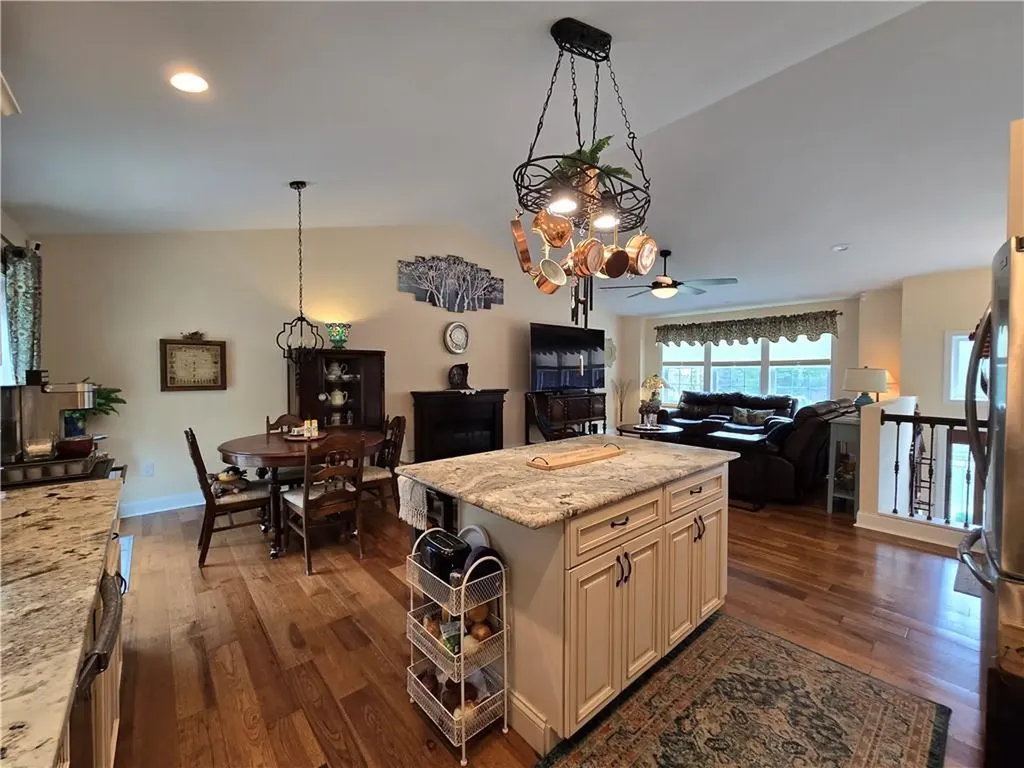163 Morgan Avenue Johnston RI 02919