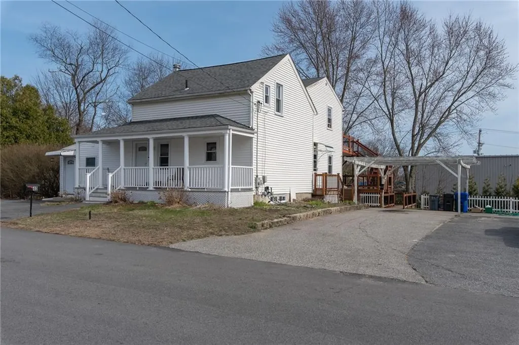 40 Cedar Street Johnston RI 02919