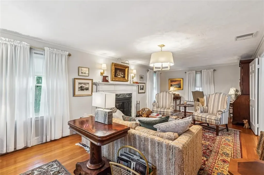 66 Underwood Street Pawtucket RI 02860