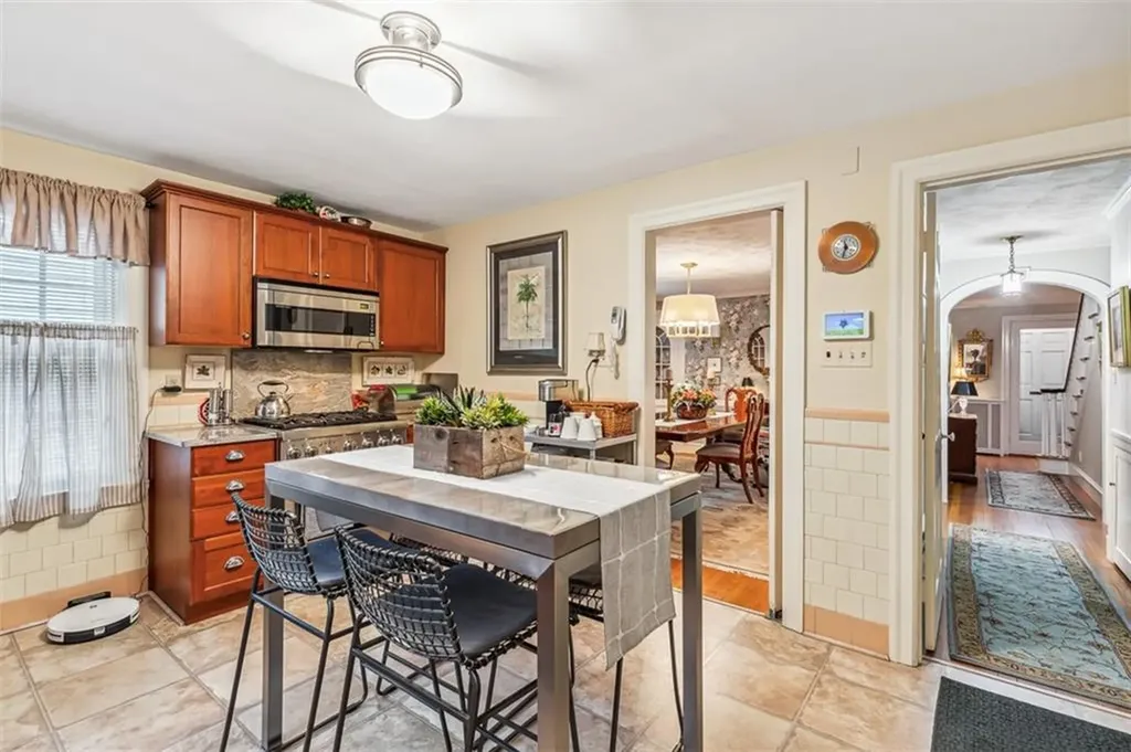 66 Underwood Street Pawtucket RI 02860