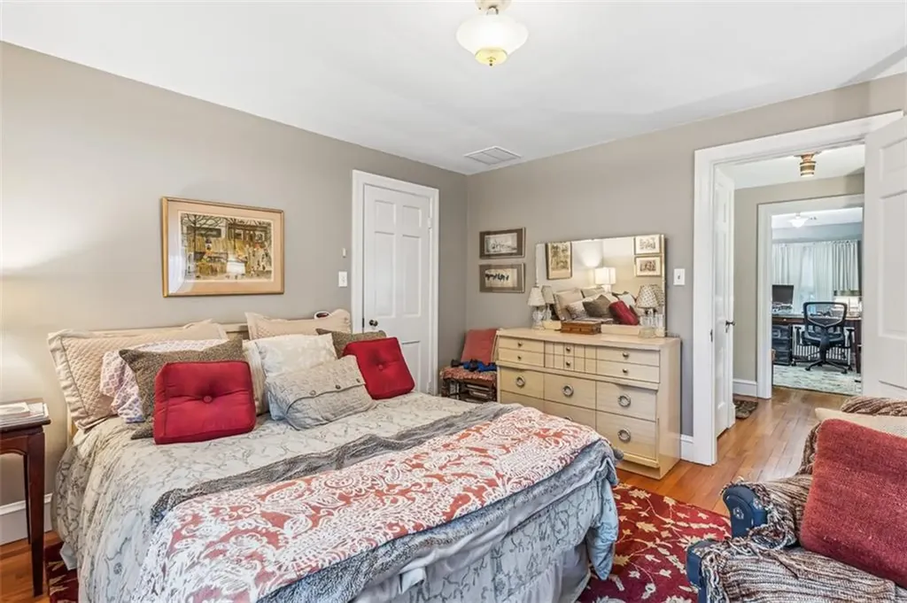 66 Underwood Street Pawtucket RI 02860
