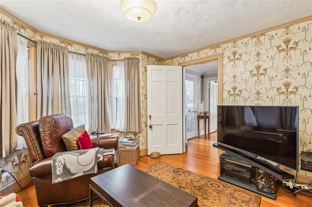 66 Underwood Street Pawtucket RI 02860