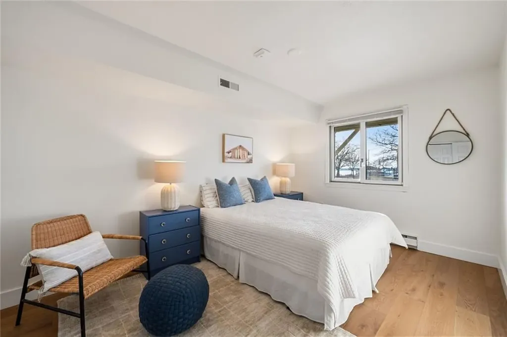 310 Swans Wharf Row Newport RI 02840