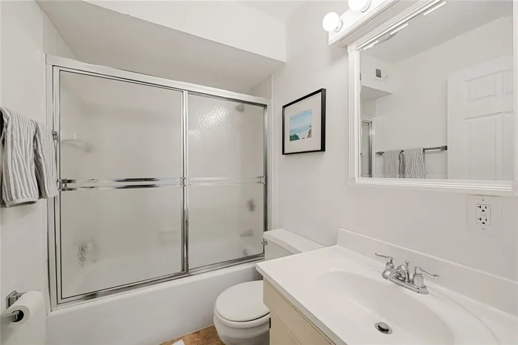 310 Swans Wharf Row Newport RI 02840