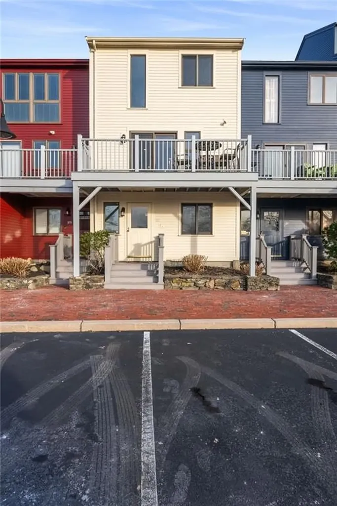 310 Swans Wharf Row Newport RI 02840