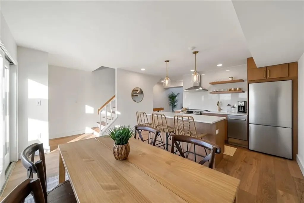 310 Swans Wharf Row Newport RI 02840