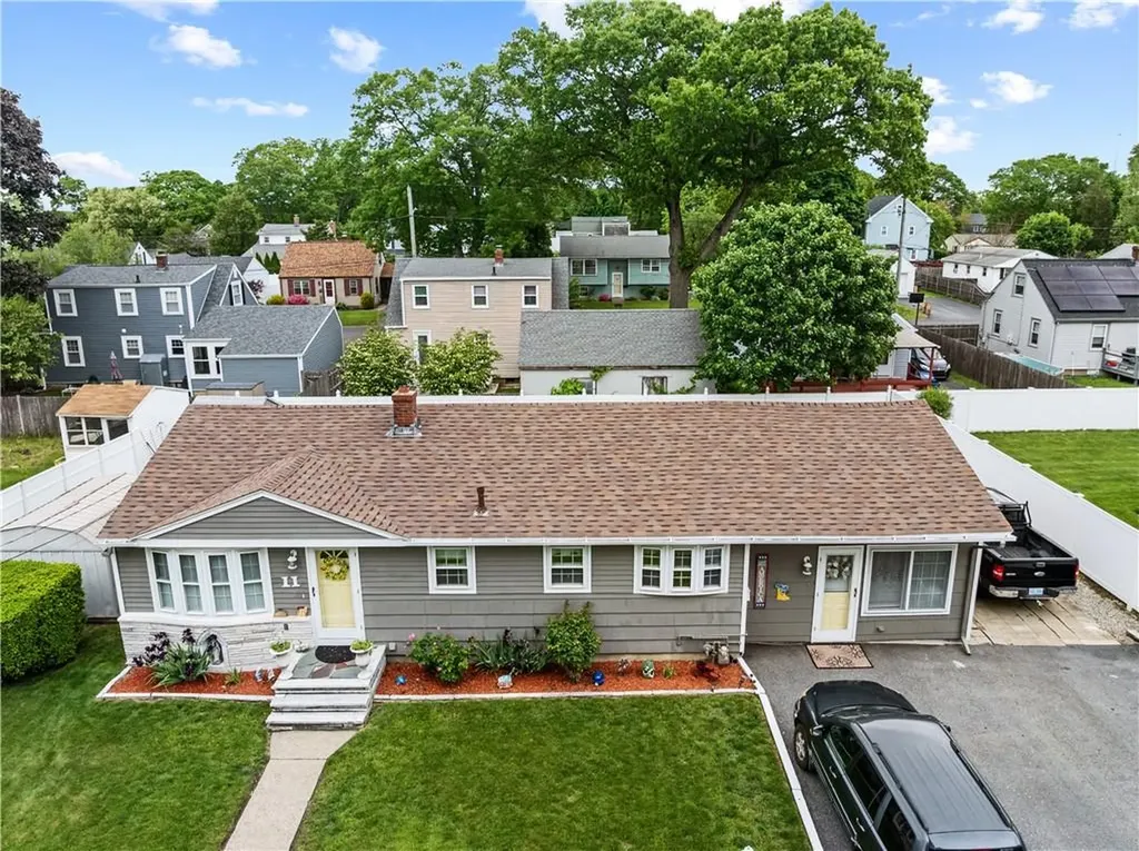 11 Louisiana Avenue Warwick RI 02888