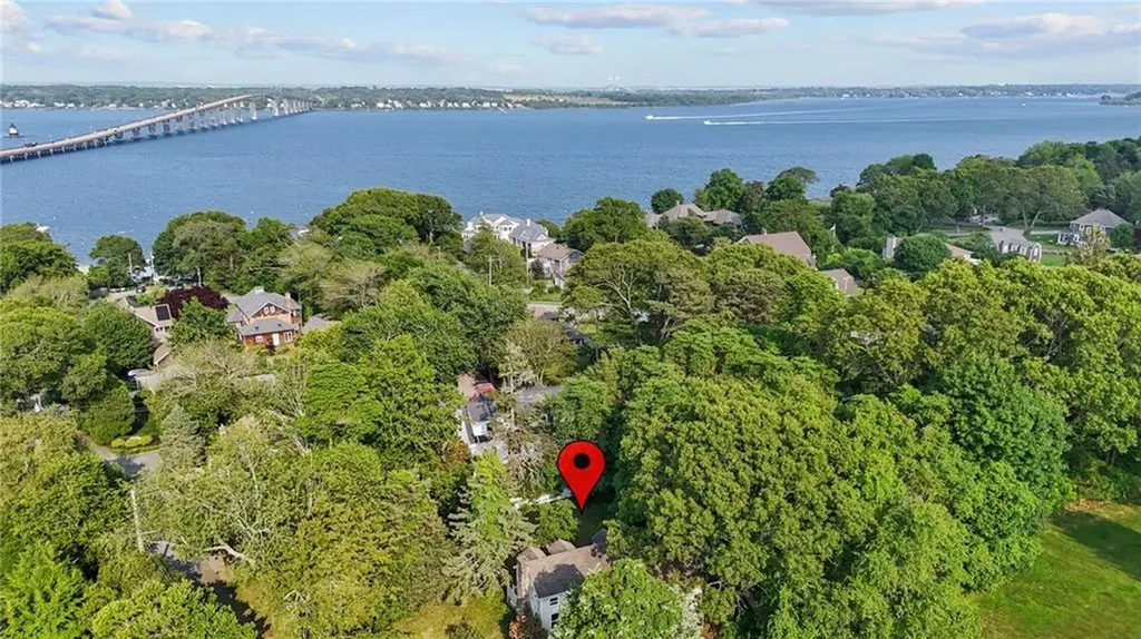 105 North Road North Kingstown RI 02874