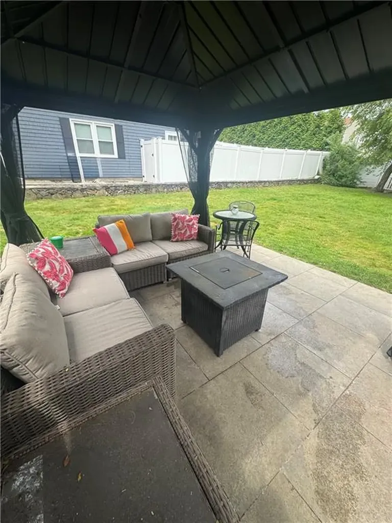 125 Bradford Avenue East Providence RI 02914