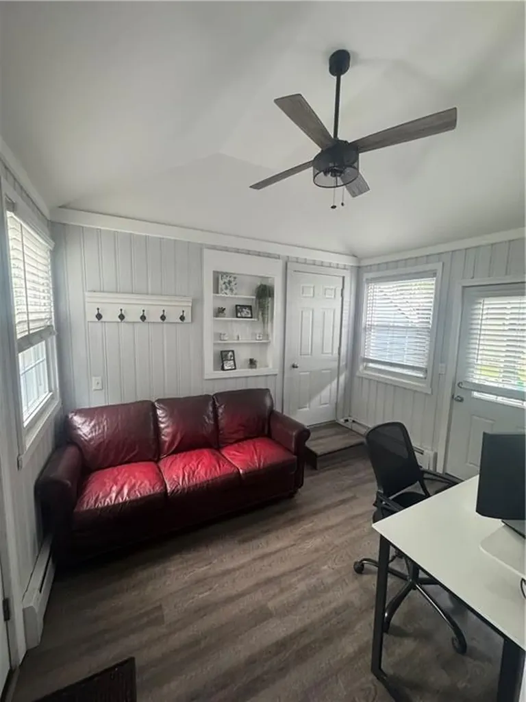 125 Bradford Avenue East Providence RI 02914