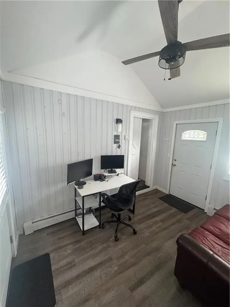 125 Bradford Avenue East Providence RI 02914