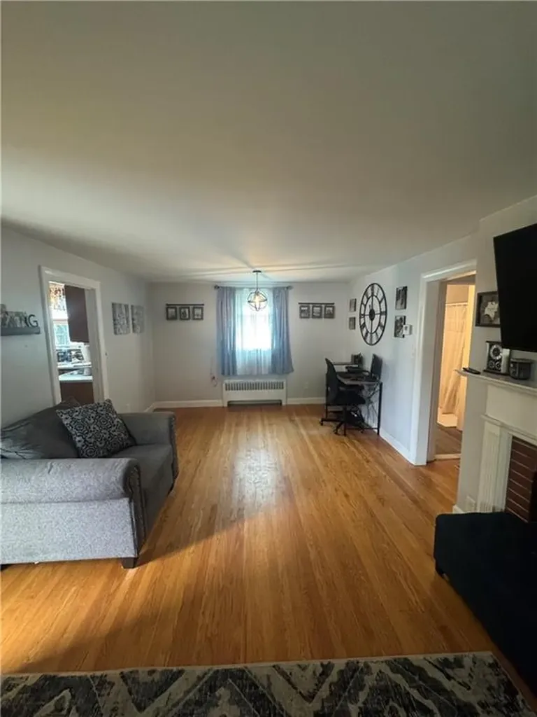 125 Bradford Avenue East Providence RI 02914