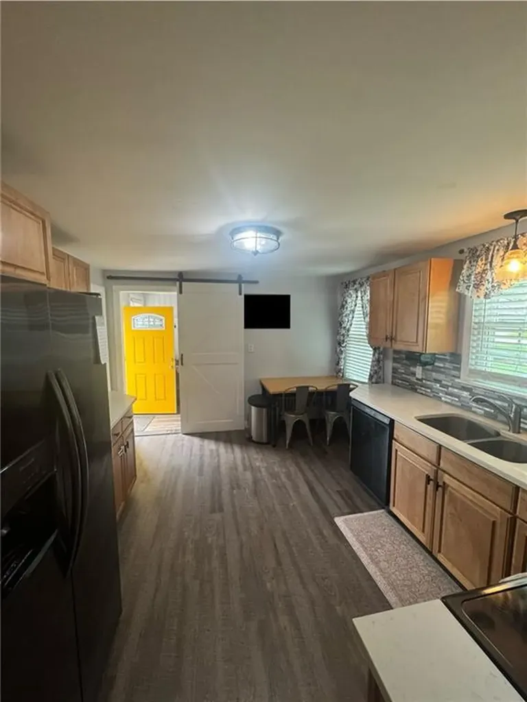 125 Bradford Avenue East Providence RI 02914