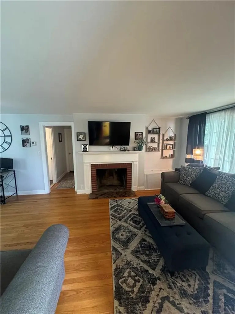 125 Bradford Avenue East Providence RI 02914