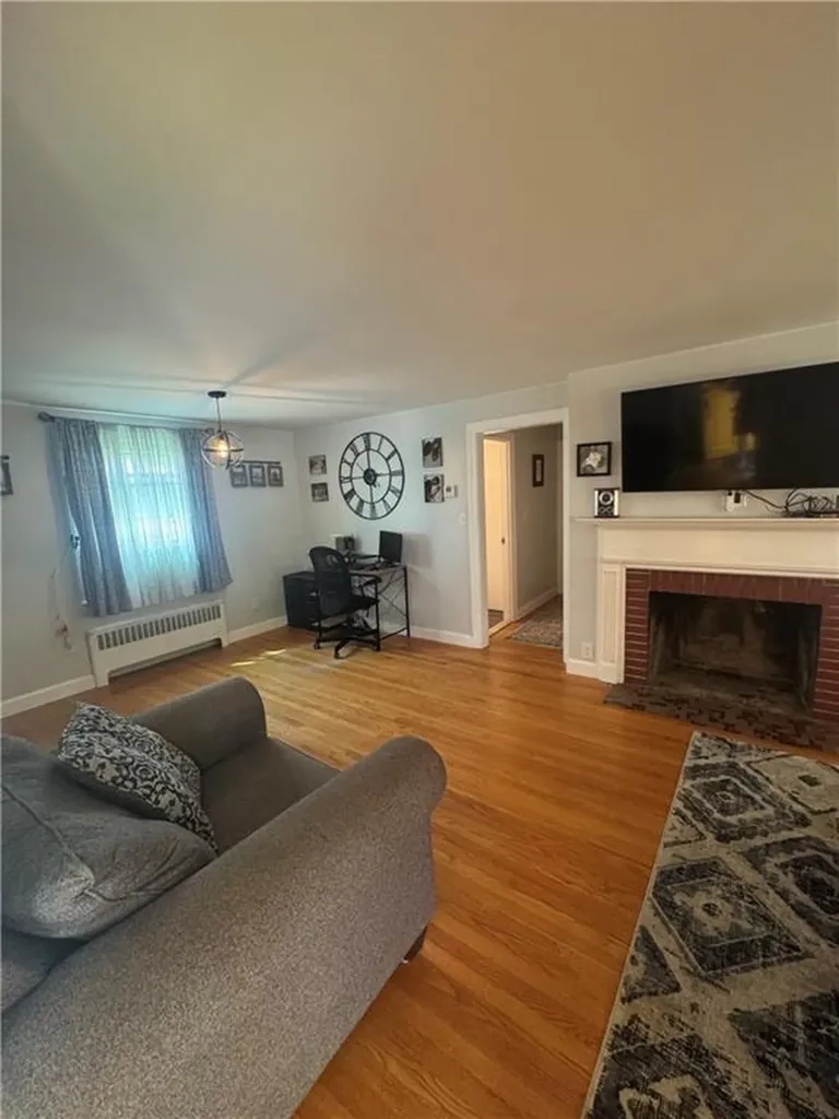 125 Bradford Avenue East Providence RI 02914