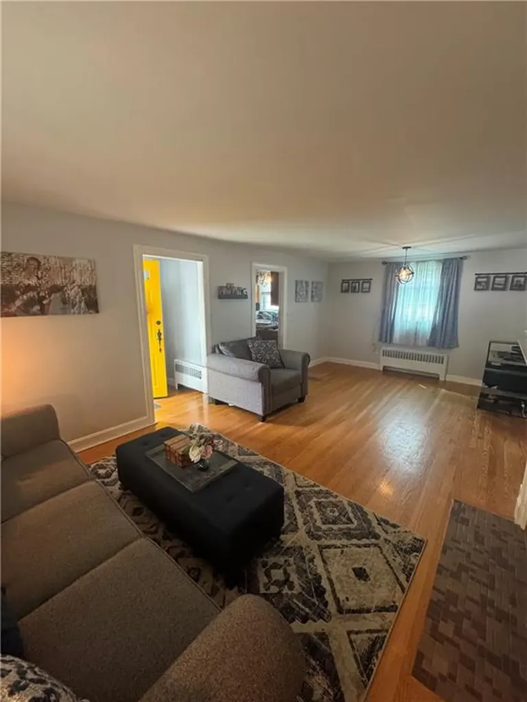 125 Bradford Avenue East Providence RI 02914