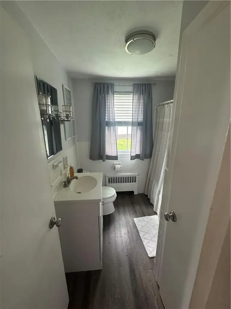 125 Bradford Avenue East Providence RI 02914