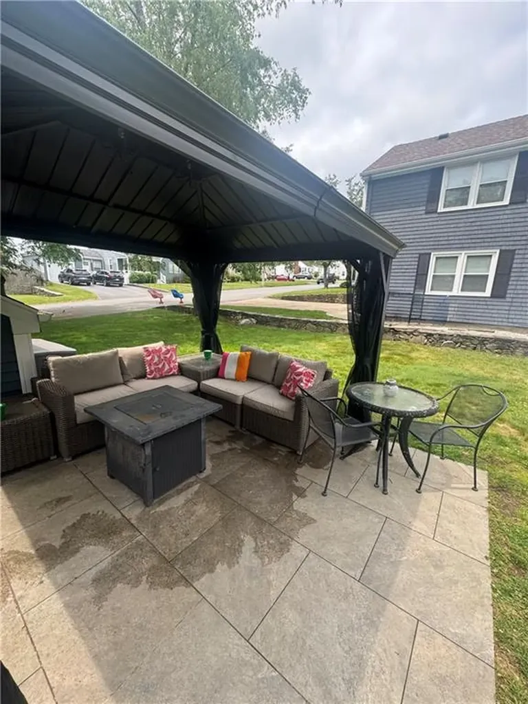 125 Bradford Avenue East Providence RI 02914