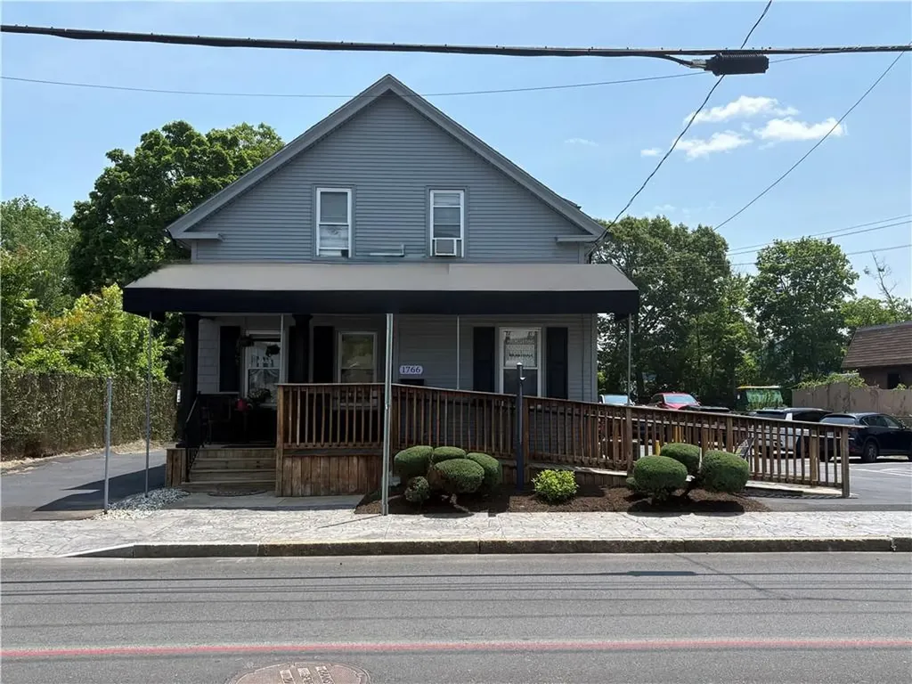1766 Cranston Street Cranston RI 02920