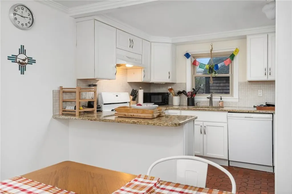 3 Prescott Place Newport RI 02840