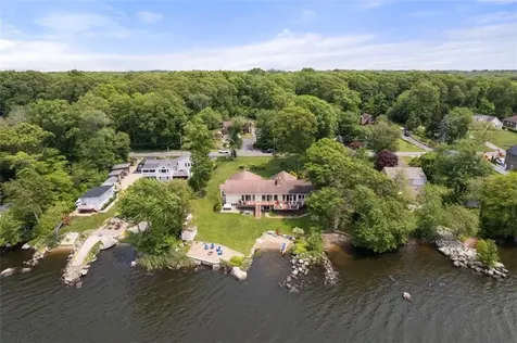 41 Plymouth Boulevard Westport MA 02790