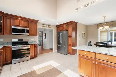 41 Plymouth Boulevard Westport MA 02790