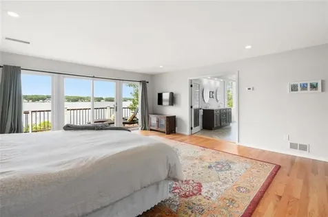 41 Plymouth Boulevard Westport MA 02790