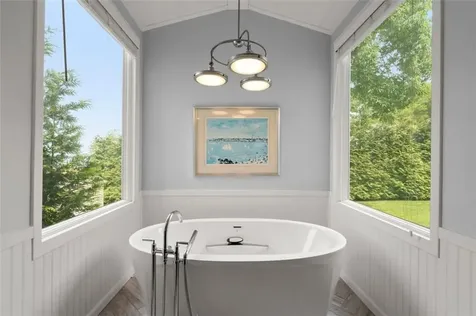 41 Plymouth Boulevard Westport MA 02790