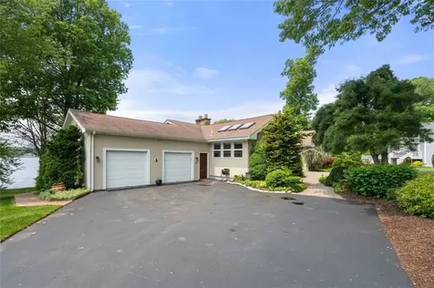 41 Plymouth Boulevard Westport MA 02790