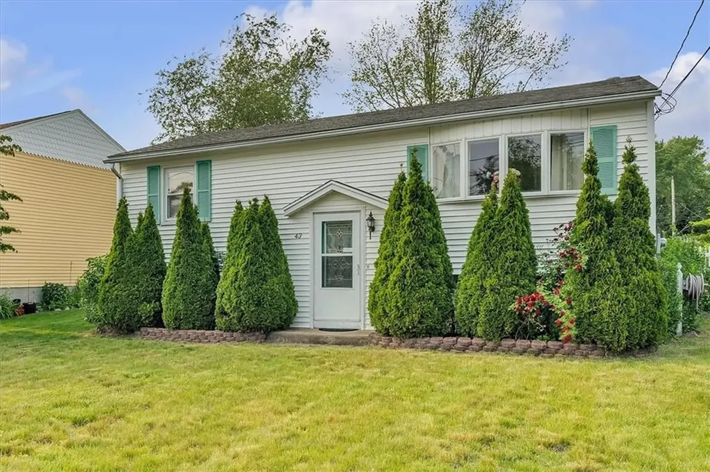 43 Brush Neck Avenue Warwick RI 02889