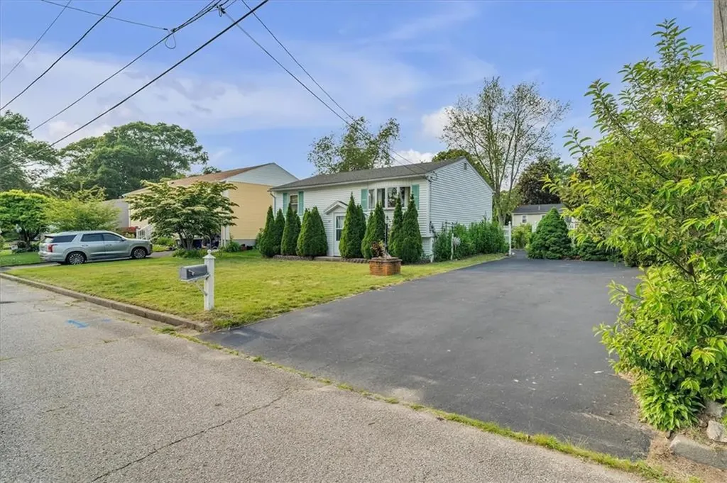 43 Brush Neck Avenue Warwick RI 02889