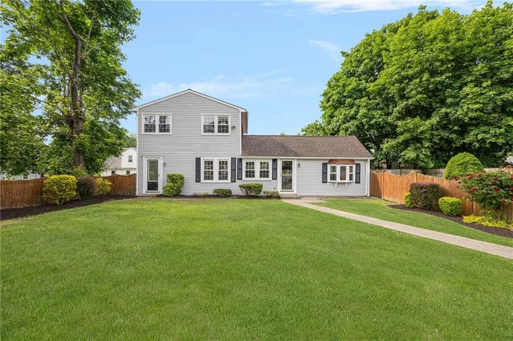52 Pleasant View Road Warwick RI 02888