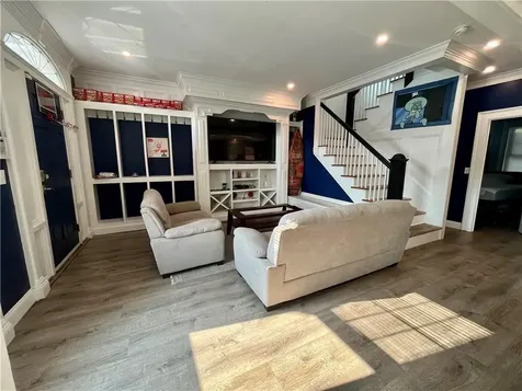 457 Douglas Avenue Providence RI 02908