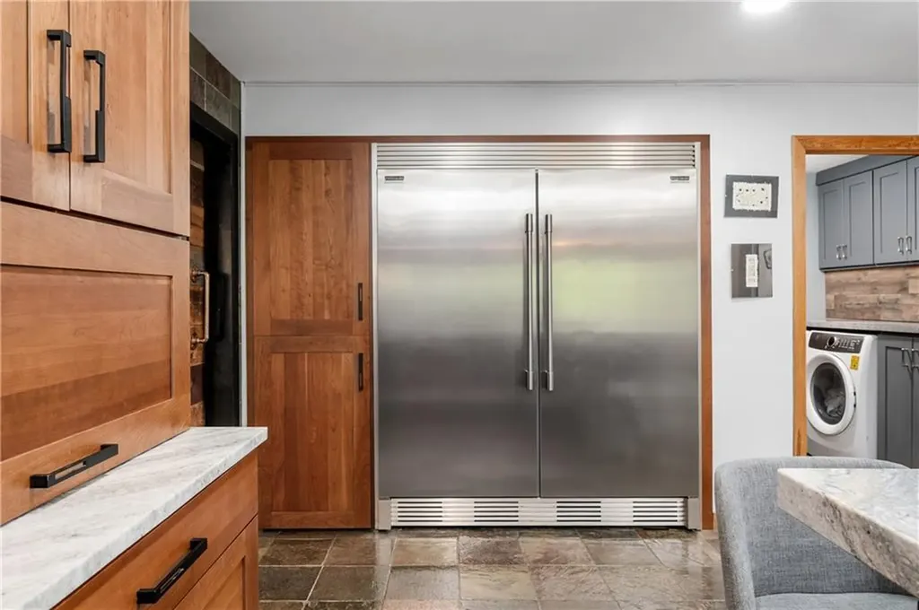 24 Lincoln Drive North Smithfield RI 02896