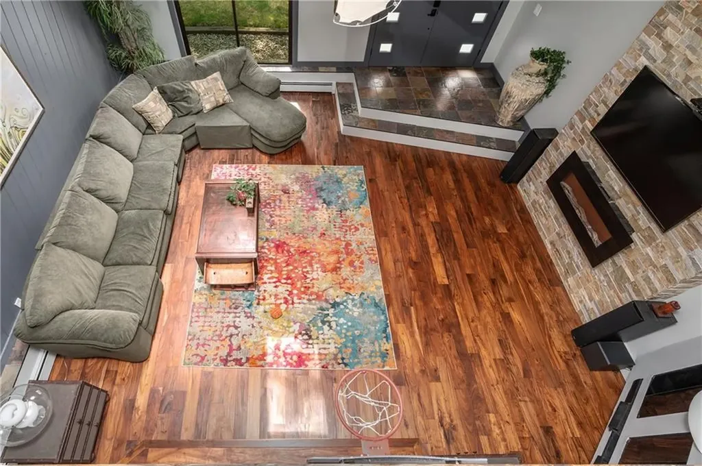 24 Lincoln Drive North Smithfield RI 02896