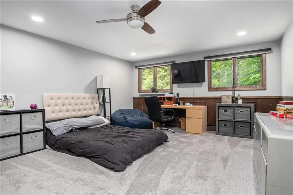 24 Lincoln Drive North Smithfield RI 02896