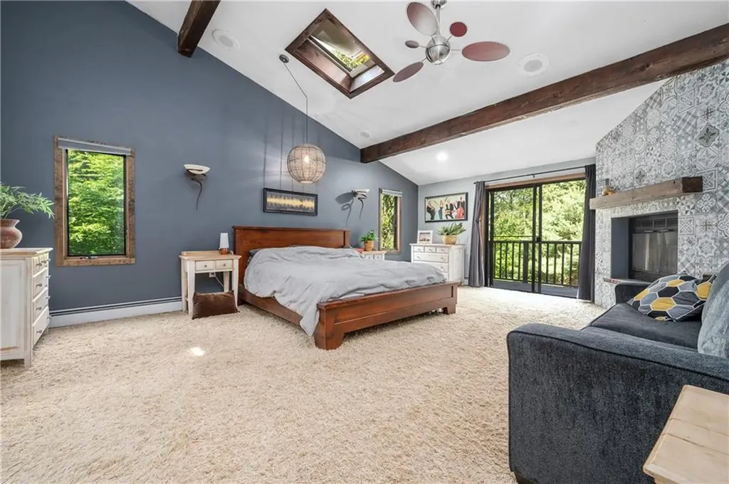 24 Lincoln Drive North Smithfield RI 02896