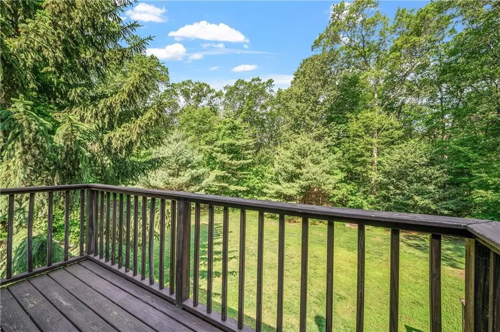 24 Lincoln Drive North Smithfield RI 02896