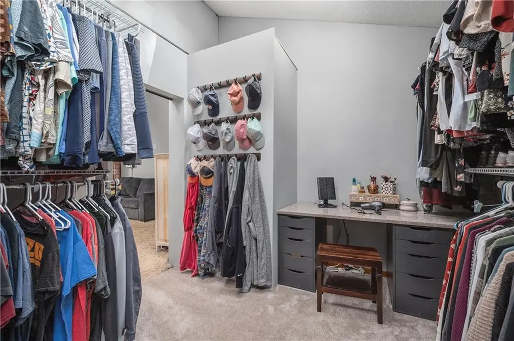 24 Lincoln Drive North Smithfield RI 02896