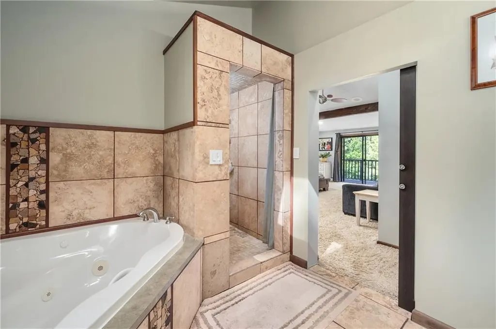 24 Lincoln Drive North Smithfield RI 02896