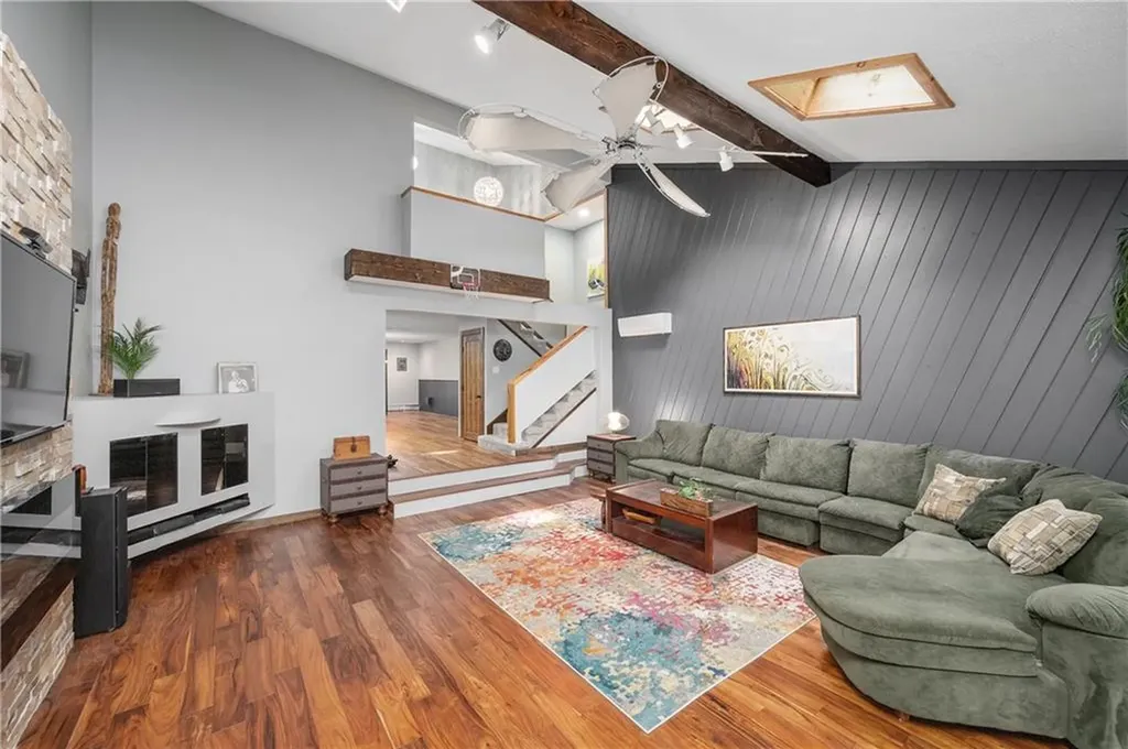 24 Lincoln Drive North Smithfield RI 02896