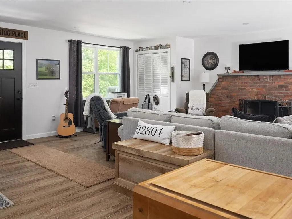 263 Collins Road Hopkinton RI 02804