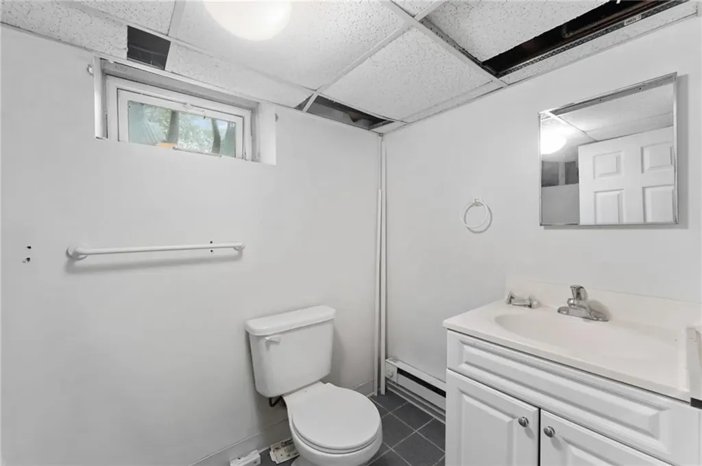 49 Seamans Street Providence RI 02908