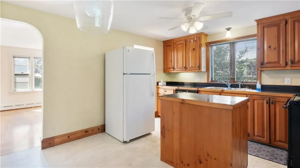 92 Glendale Drive West Warwick RI 02893