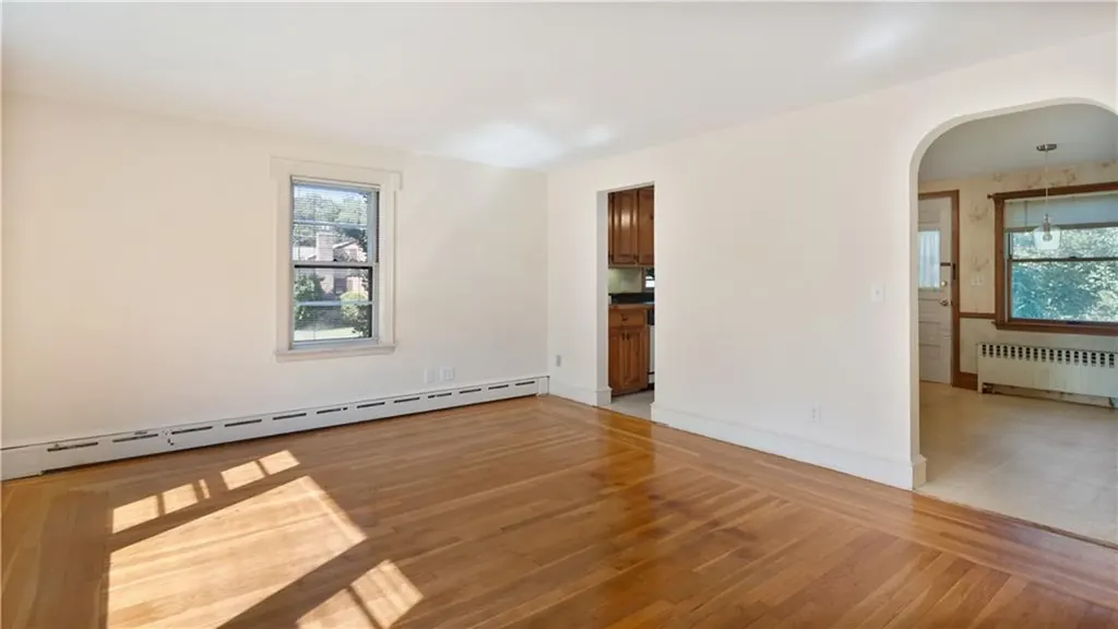92 Glendale Drive West Warwick RI 02893