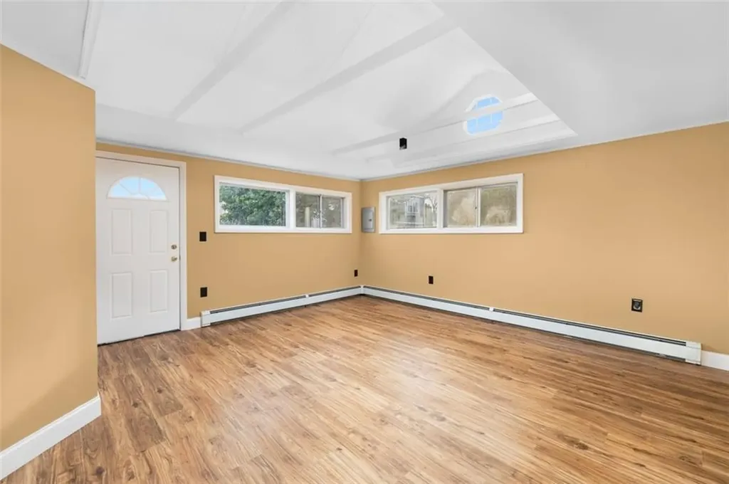 56 Grace Street Tiverton RI 02878
