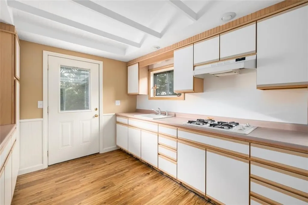 56 Grace Street Tiverton RI 02878