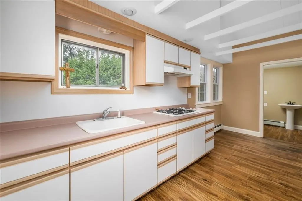 56 Grace Street Tiverton RI 02878